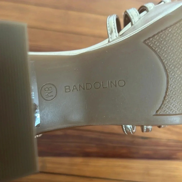 Bandolino Paolar Classic Metallic Gold Strappy Platform Block Heels - Size 8 - Picture 11 of 11